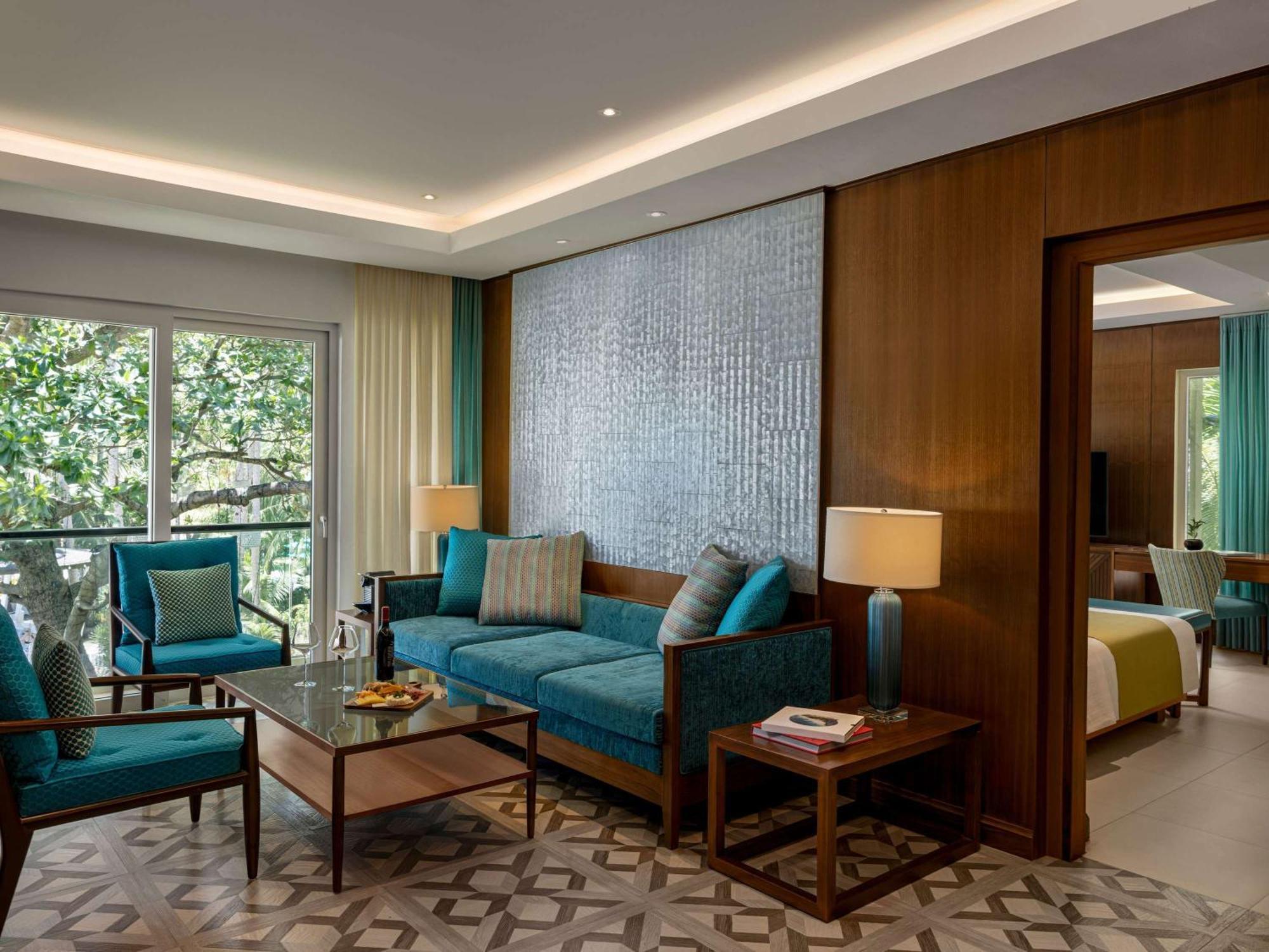 Movenpick Resort & Spa Boracay Yapak Екстер'єр фото A suite at the Taj Bengal