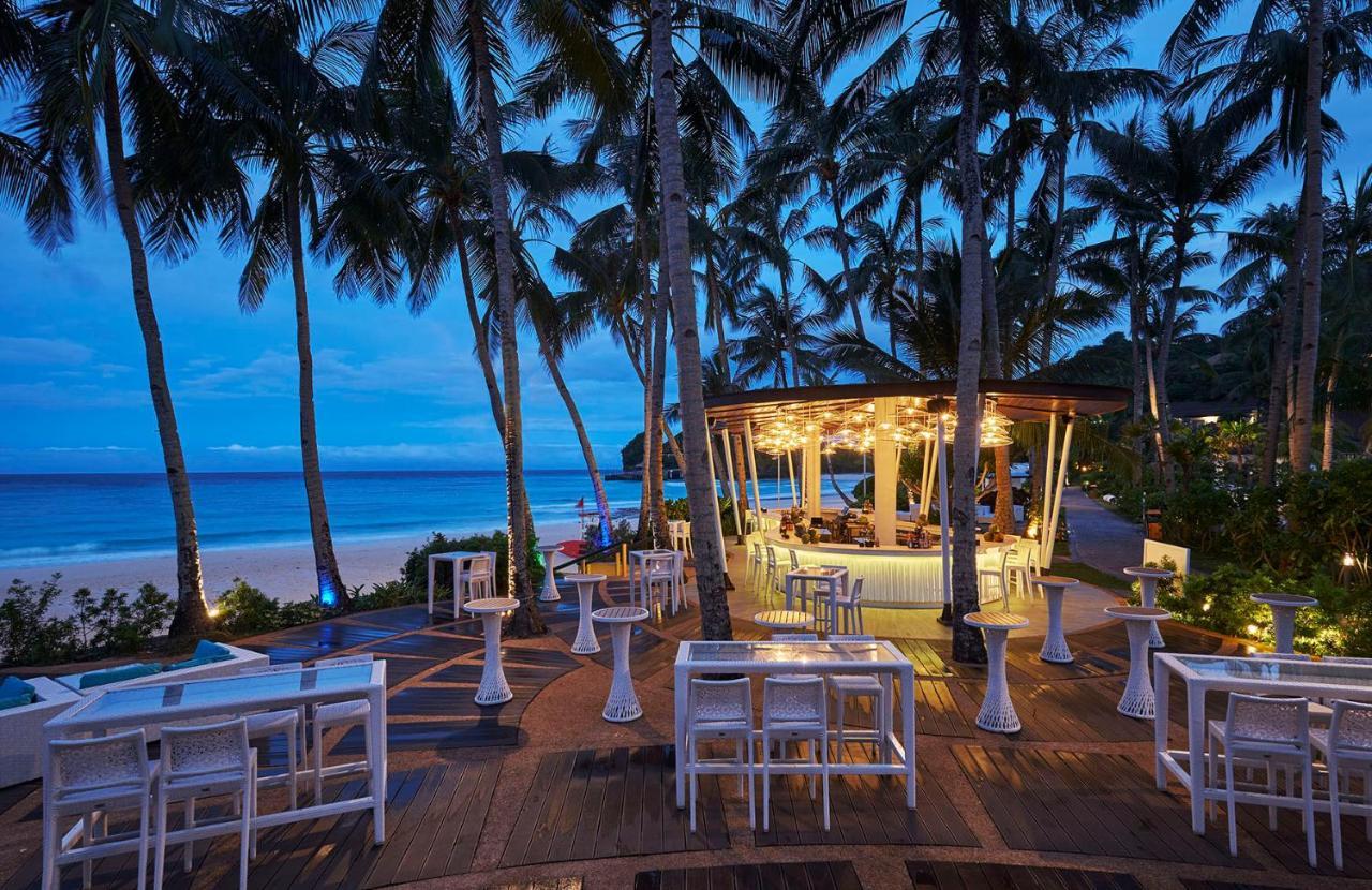 Movenpick Resort & Spa Boracay Yapak Екстер'єр фото The Deck
